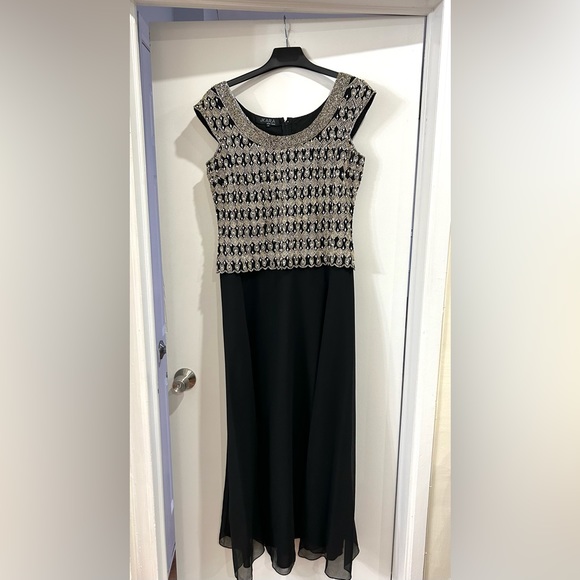 Jkara vintage black beaded evening gown size 10 - Picture 2 of 7